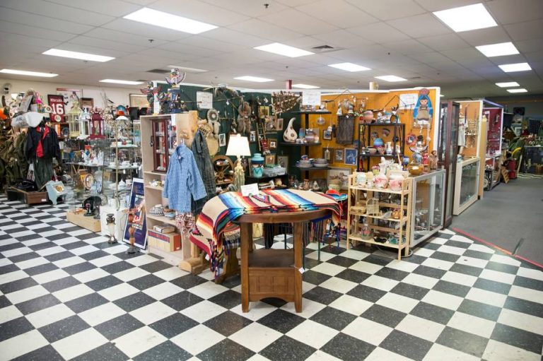 Antique Mall of America | Antiques, Place to Buy a Unique Gift, Collectibles, Antiques/Collectibles, Novelty Shop | Vegas Best Awards